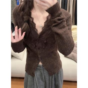 法式氣質V領蕾絲拼接長袖針織衫女秋冬新款洋氣修身內搭打底上衣