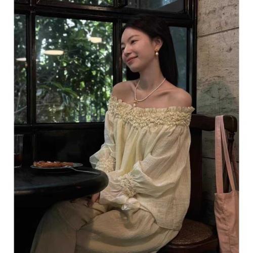 UY柚姨 法式浪漫一字肩襯衫女夏新款性感優雅獨特設計感小眾上衣