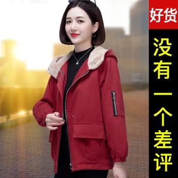 羊羔絨派克服女冬外套2025年冬裝新款中年媽媽加絨加厚韓版棉服潮