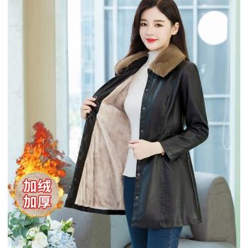 皮衣外套女中長款加絨加厚2025冬裝今年流行新款PU皮媽媽風衣大衣