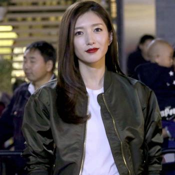 春季寬松外套女短款飛行員服夾克加棉工裝2025年新款棒球服女春秋