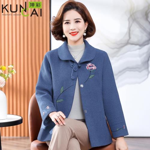 媽媽裝春秋外套女短款2025新款中老年人春秋繡花毛呢洋氣上衣50歲