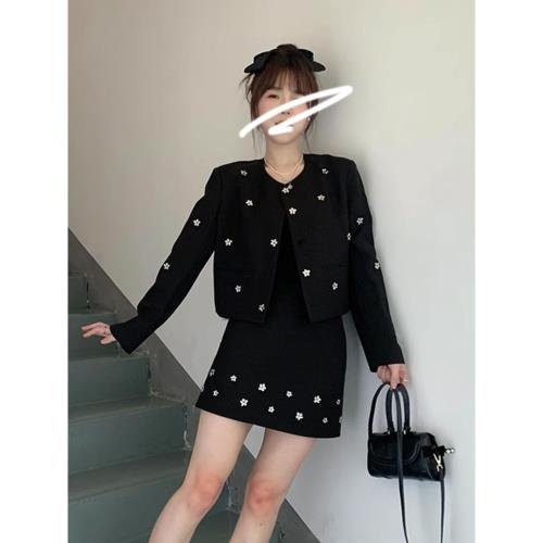 FFmiss◆小香風釘鉆羊毛呢花朵短外套女法式鑲鉆粗花呢短裙兩件套