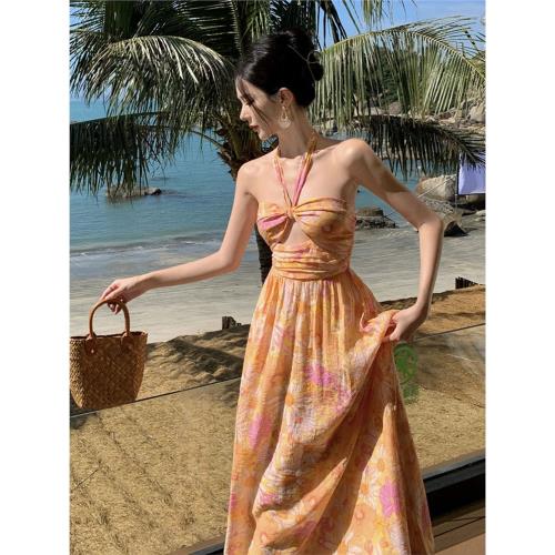 甜美多巴胺穿搭海邊度假露背性感掛脖吊帶連衣裙印花雪紡顯瘦長裙