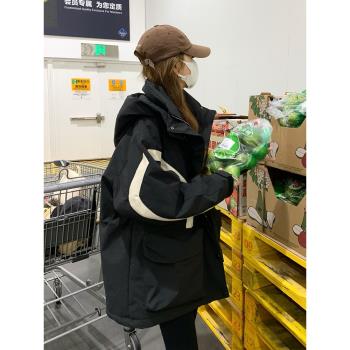 黑色沖鋒衣羽絨服女2025冬季新款設計感撞色短款90白鴨絨工裝外套
