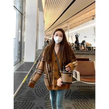 老錢風復古V領格子針織外套女秋冬季寬松慵懶中長款毛衣開衫上衣