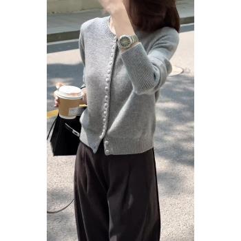 春季灰色圓領毛衣外套女秋季新款高階感氣質顯瘦針織開衫短款上衣