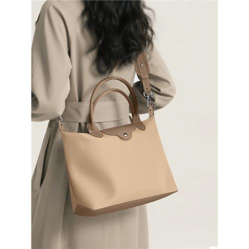 (免運)音樂家尼龍媽咪包上班帶娃輕便手提斜挎餃子包女大容量通勤托特包