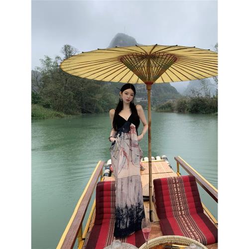 早安樊樊 國風水墨印花連衣裙女夏小眾設計感吊帶性感V領慵懶裙子