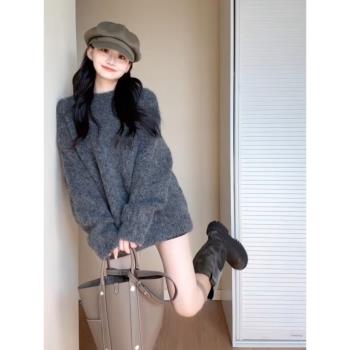 深秋初冬穿搭灰色寬松慵懶風中長款海馬毛毛衣女美拉德針織衫上衣