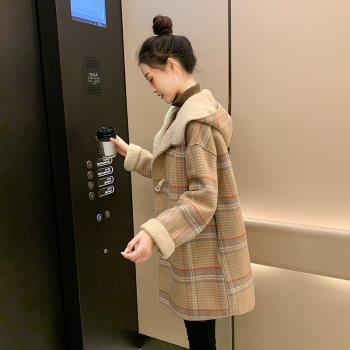 小香風呢大衣女2025冬天新款連帽千鳥格羊羔絨中長款氣質毛呢外套