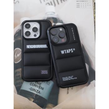 潮牌wtaps蘋果16Promax手機殼羽絨服黑色iPhone15磨砂防摔14適用於13個性保護套12創意秋冬防凍手11軟殼新款
