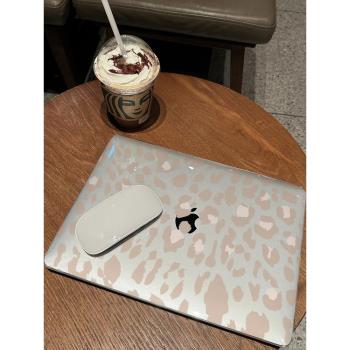 M[清新豹紋]創意macbook筆記本保護殼/防摔輕薄散熱PC蘋果外殼/2024新款Pro殼子/mac電腦保護套m1/14寸磨砂