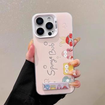 可愛海綿寶寶適用iphone16promax手機殼卡通新款蘋果15PM矽膠磨砂14金屬支架13彩繪創意女款12全包防摔保護套