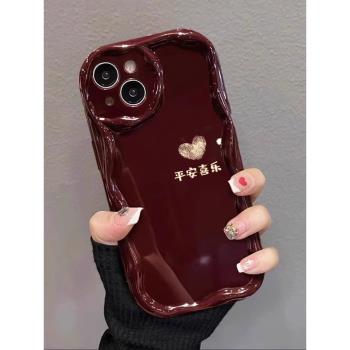 酷圖適用蘋果15新年款紅色手機殼女iphone15promax保護套情侶plus過年秋冬14pro全包11防摔13矽膠12平安喜樂x