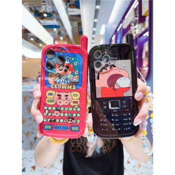 蠟筆小新卡通情侶適用iPhone14Pro手機殼大哥大可愛電話機蘋果15ProMax矽膠保護套i12女款軟殼11全包13PM個性