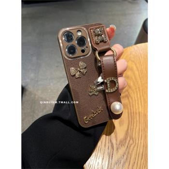 秋冬復古咖色立體小熊手腕帶適用iphone15/16promax蘋果13手機殼12防摔11輕奢14pro高階感xs maxr全包保護套