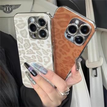 酷圖適用蘋果16promax手機殼新款13電鍍豹紋小羊皮iphone14pro保護套女plus輕奢風15pro全包鏡頭12辣妹豹紋11