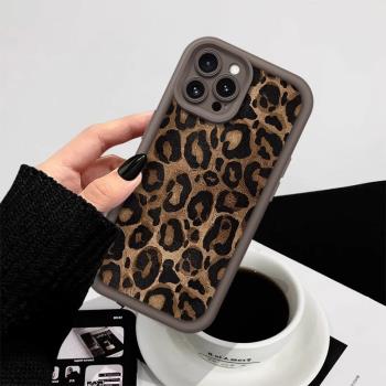 適用蘋果16新款手機殼iPhone16Promax豹紋秋冬小羊皮15pro全包鏡頭保護套14plus液態矽膠13pm防摔12軟殼lv