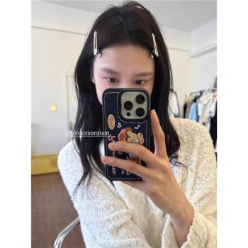 一頭蒜蒜|韓風ins時髦可愛少女戴粉耳機臘腸狗刺繡牛仔布手機殼iPhone16promax全包邊15蘋果14防摔13保護新款