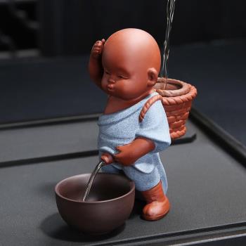 新品紫砂噴水茶寵變色陶瓷小和尚撒尿具配件人物擺件茶寵可愛創意