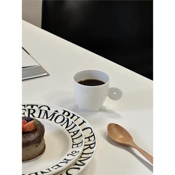 時常陶瓷不規則骨瓷咖啡杯銅錢杯創意喝水杯三角杯幾何收腳馬克杯