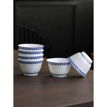 六個裝功夫茶具小杯景德鎮陶瓷茶杯青花瓷品茗杯子蓮花白瓷主人杯