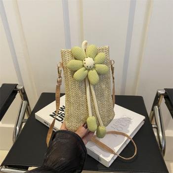 潮流花朵夏天編織個性2024新款洋氣草編斜挎單肩豎款手機小方包女