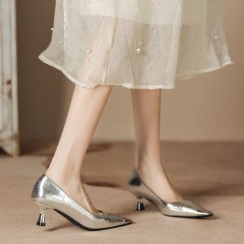 金屬頭漆皮面羊皮鞋墊高跟鞋日常小眾單鞋Cusp high-heeled shoes