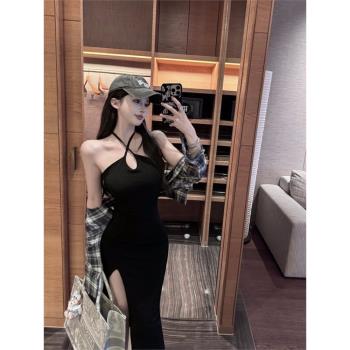 黑色掛脖吊帶連衣裙女裝夏季性感收腰裙子辣妹緊身開叉包臀中長裙