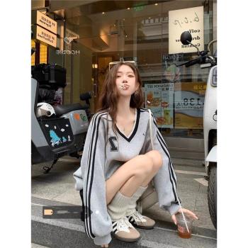 美式字母印花V領長袖衛衣女裝早秋灰色獨特蕾絲拼接寬松休閑上衣