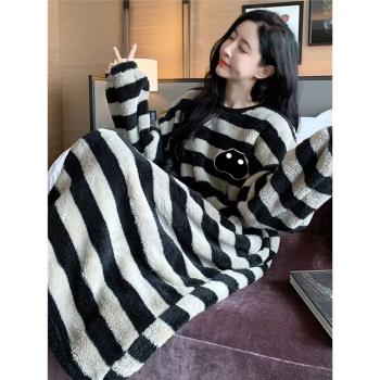 2024年新款條紋睡裙女款秋冬季珊瑚絨睡裙法蘭絨加絨加厚家居服女