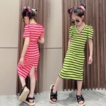 女童洋裝夏季2023新款中大童條紋中長版包臀開叉韓版泡泡袖長裙
