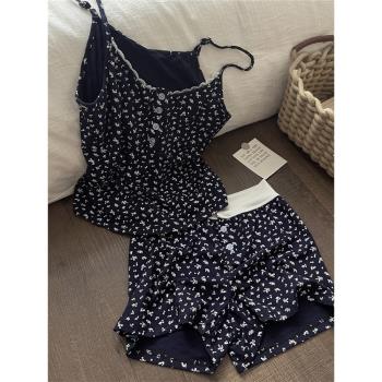 Sin Glee 甜美小碎花吊帶睡衣女夏新款純欲風短褲家居服大碼套裝