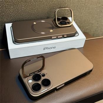 沙漠金磁吸金屬鏡頭支架適用iPhone16pro磨砂手機殼15ProMax新款14高階感i13鏡頭全包16plus保護套ProMax防摔