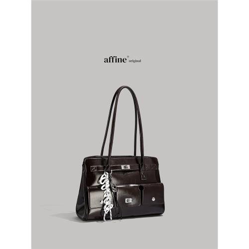 復古托特包女2024秋冬新款單肩腋下包大容量高級感上班通勤手提包