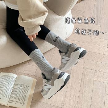 堅果媽咪鯊魚褲襪子女中筒襪加厚保暖毛圈襪秋冬季運動外穿長筒襪
