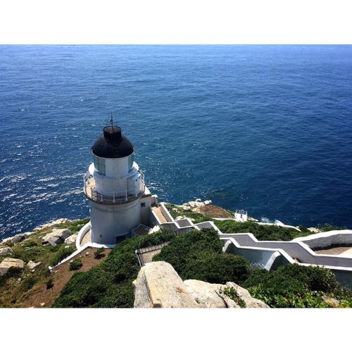 馬祖旅遊｜百大亮點｜南北竿東引大坵島.北海坑道搖櫓藍眼淚.芹壁.東湧燈塔.尋鹿4日_25TI317SBP