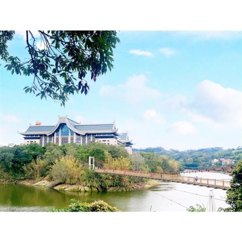 假日出遊．新竹｜暑假第二人折$500｜峨眉湖環湖步道.北埔冷泉.老鍋爆米香.五星老爺酒店含晚餐二日｜中部出發_25TN614U35