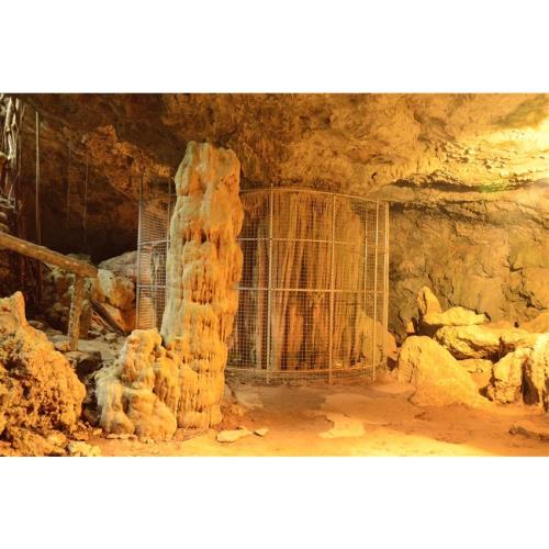 屏東旅遊｜綠色旅遊雄優惠｜涼山瀑布.斯卡羅秘境.森林洞穴.墾丁夏都沙灘酒店二日｜台中出發_25XGPINKTC