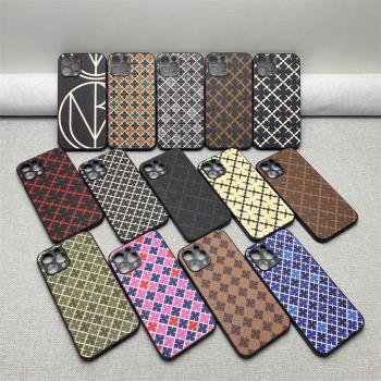 適用iPhone11-15系列手機殼小眾簡約四葉草印花圖案矽膠軟殼防水耐磨手機保護套