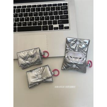 BAYLU原創小眾銀色AirPods pro2代耳機殼適用蘋果4代3無線藍牙耳機棉服保護套創意羽絨潮酷收納耳機套棉襖ins