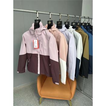 磚業戶外級！男女情侶款2025春季新品防風防水機能拼接沖鋒衣外套