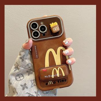 蘋果16promax手機殼新款14秋冬16pro復古13立體M記薯條15promax創意支架iPhone16高階感12大視窗全包防摔適用