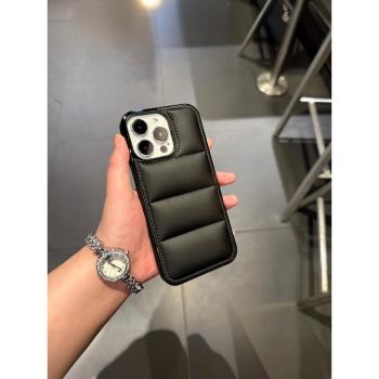 高階感新款黑色羽絨服適用iPhone15promax蘋果13手機殼13promax新款14pro防摔12矽膠保護套11女款15氣墊全包
