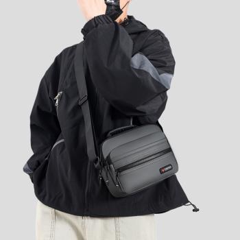 時尚潮流男士單肩包新款多層收納大容量日常通勤出差斜挎揹包