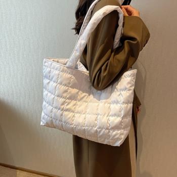 高階質感大容量棉服包包女2022秋冬新款洋氣百搭通勤托特包單肩包