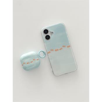 歐略 韓系ins小清新藍漸變金魚適用蘋果16promax手機殼iPhone15新款airpods4代無線藍牙耳機pro2代防摔保護套