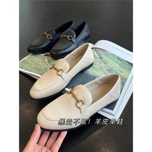 小羊皮單鞋2025高端歐美真皮女鞋平底馬銜扣穆勒鞋通勤樂福皮鞋女