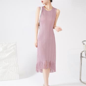 三宅百搭連衣裙夏季女高級感一生流蘇下擺背心裙無袖褶皺裙子洋裝